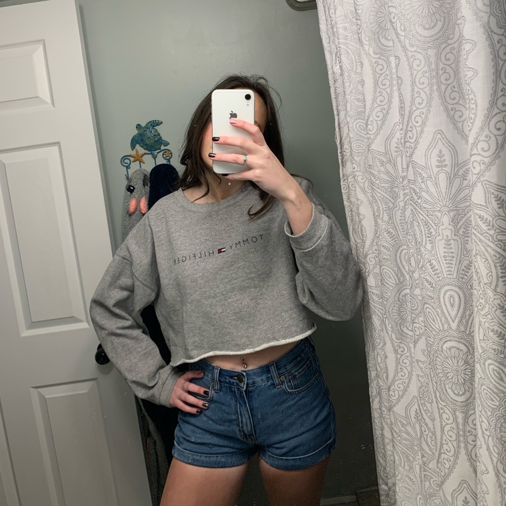 Tommy Hilfiger cropped sweatshirt